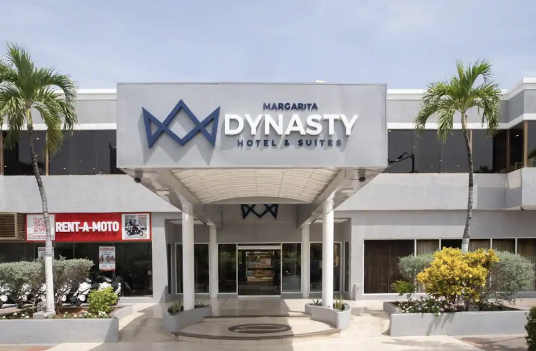 TravelAddicts Dynasty Hotel & Suites
